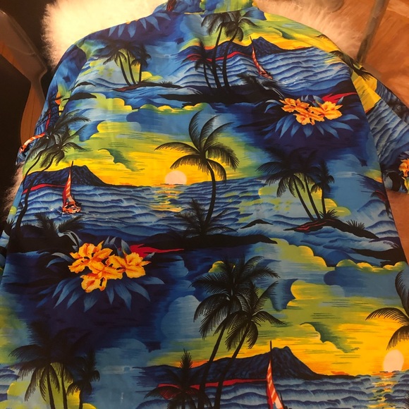 EUC Gorgeous Paradise Clothing Rare Vintage mens Hawaiian Shirt in Size Large!! - Picture 4 of 7